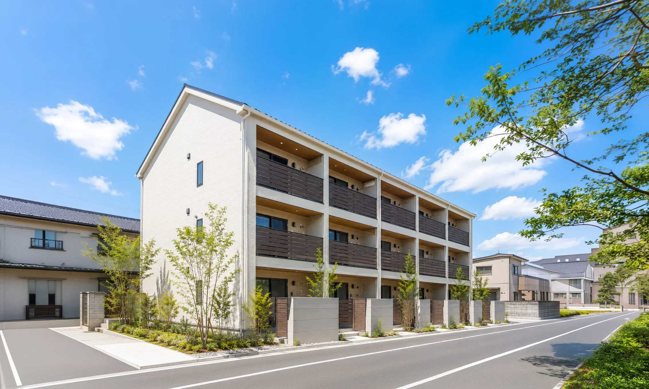 3階建て木造アパート